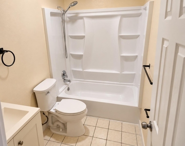 1631 Nw 2nd Avenue - Photo Thumbnail 10