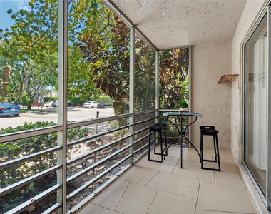 485 N Pine Island Road - Photo Thumbnail 4