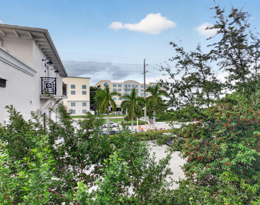 111 Se 1st Avenue - Photo Thumbnail 21