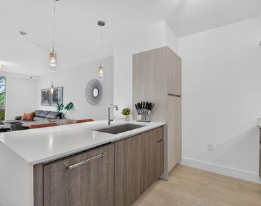 111 Se 1st Avenue - Photo Thumbnail 12