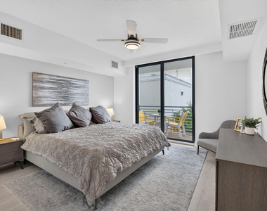 111 Se 1st Avenue - Photo Thumbnail 15