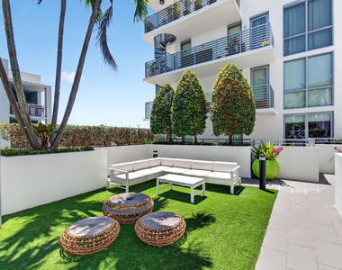 111 Se 1st Avenue - Photo Thumbnail 24