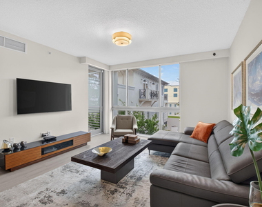 111 Se 1st Avenue - Photo Thumbnail 7