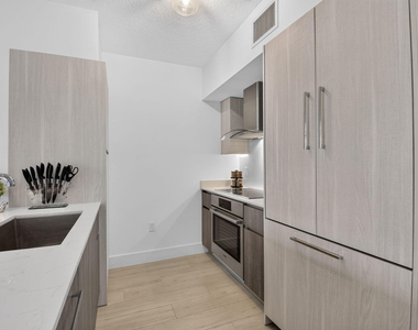 111 Se 1st Avenue - Photo Thumbnail 11