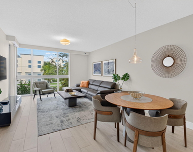 111 Se 1st Avenue - Photo Thumbnail 5
