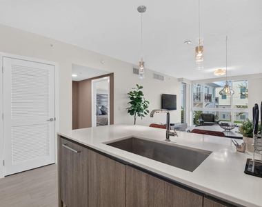 111 Se 1st Avenue - Photo Thumbnail 14