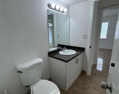 4205 N University Drive - Photo Thumbnail 19