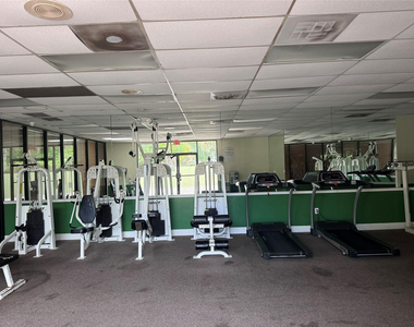 4205 N University Drive - Photo Thumbnail 27