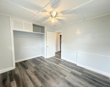 111 E 27th Street - Photo Thumbnail 6