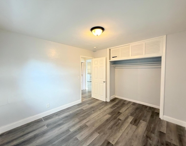 111 E 27th Street - Photo Thumbnail 11