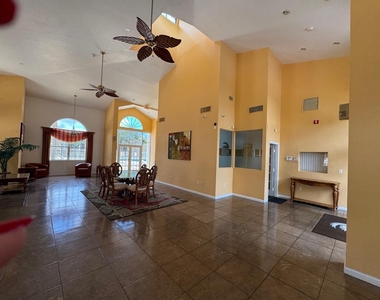 9458 Palm Circle S - Photo Thumbnail 5