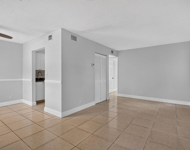 3760 Nw 115th Avenue - Photo Thumbnail 5
