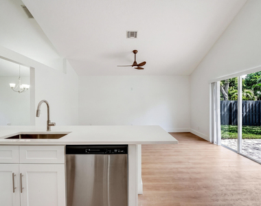 22481 Middletown Drive - Photo Thumbnail 11