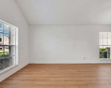 22481 Middletown Drive - Photo Thumbnail 30