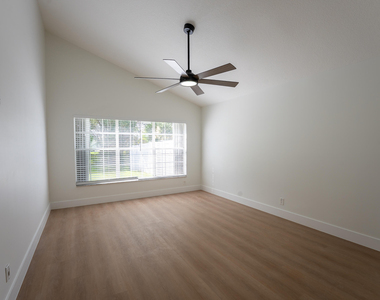 22481 Middletown Drive - Photo Thumbnail 19