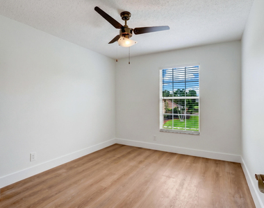 22481 Middletown Drive - Photo Thumbnail 28
