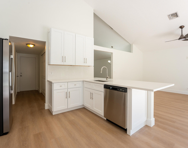 22481 Middletown Drive - Photo Thumbnail 6