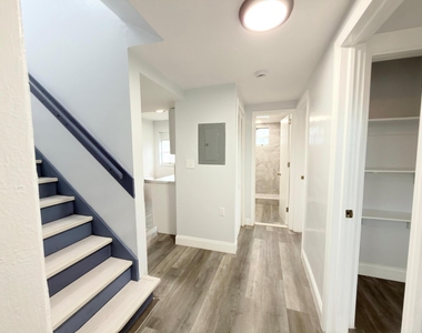 131 E 27th Street - Photo Thumbnail 6
