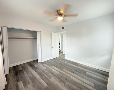131 E 27th Street - Photo Thumbnail 10