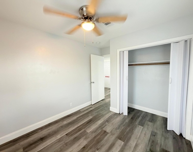 131 E 27th Street - Photo Thumbnail 13
