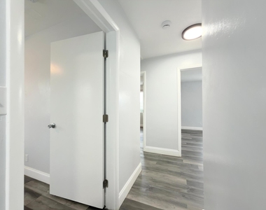 131 E 27th Street - Photo Thumbnail 17