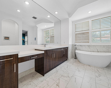 828 Estuary Way - Photo Thumbnail 21