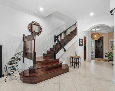 828 Estuary Way - Photo Thumbnail 5
