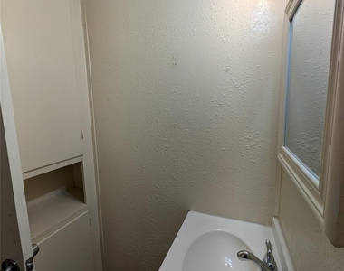 3827 Black Oak Drive - Photo Thumbnail 13