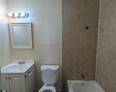3827 Black Oak Drive - Photo Thumbnail 12