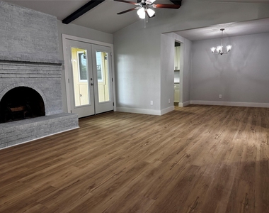 1826 Melrose Street - Photo Thumbnail 1