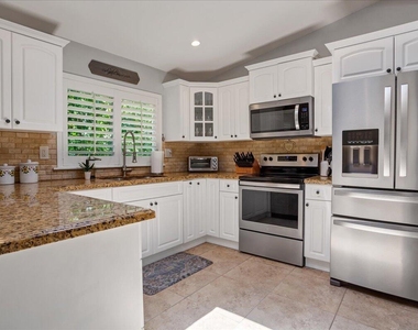 1110 Sw 15th Street - Photo Thumbnail 7
