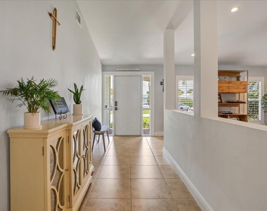 1110 Sw 15th Street - Photo Thumbnail 6