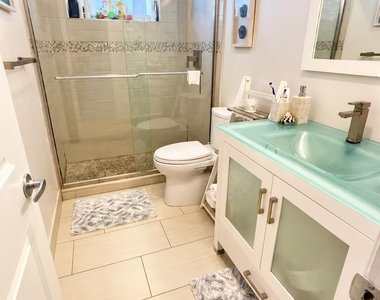 2591 Ne 55th Court - Photo Thumbnail 8