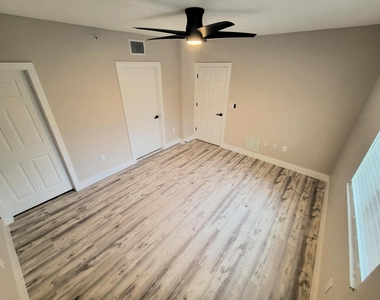 6418 Emerald Dunes Drive - Photo Thumbnail 71