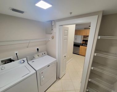 6418 Emerald Dunes Drive - Photo Thumbnail 11
