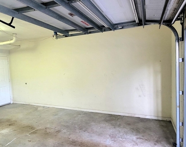 6418 Emerald Dunes Drive - Photo Thumbnail 4