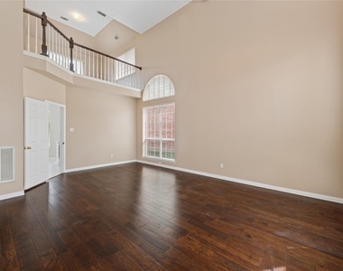 937 Parker Drive - Photo Thumbnail 4