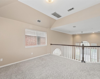 937 Parker Drive - Photo Thumbnail 12