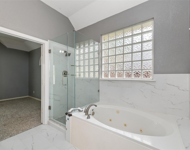 937 Parker Drive - Photo Thumbnail 18