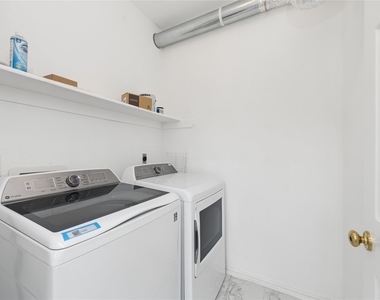 937 Parker Drive - Photo Thumbnail 27