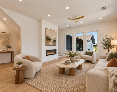 701 N Lancaster Avenue - Photo Thumbnail 10