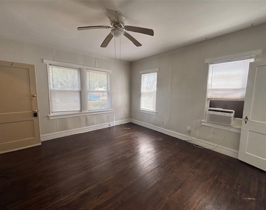 600 Monticello Drive - Photo Thumbnail 2