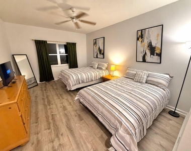 8000 Carnoustie Place - Photo Thumbnail 15