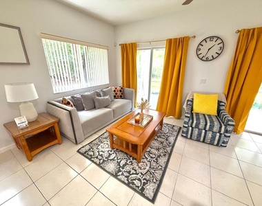 8000 Carnoustie Place - Photo Thumbnail 5