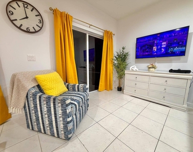 8000 Carnoustie Place - Photo Thumbnail 10