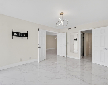3901 S Flagler Drive - Photo Thumbnail 7