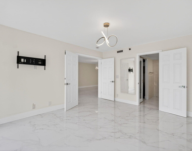 3901 S Flagler Drive - Photo Thumbnail 8