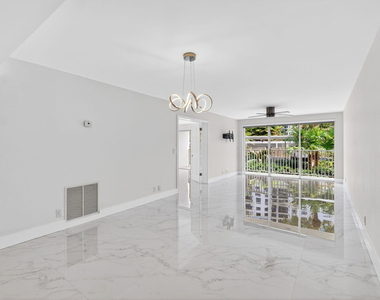 3901 S Flagler Drive - Photo Thumbnail 2