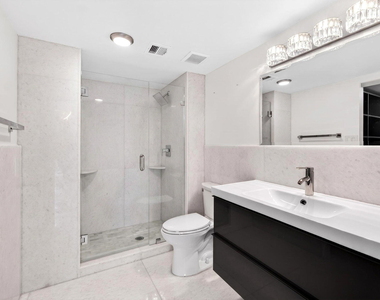 3901 S Flagler Drive - Photo Thumbnail 9