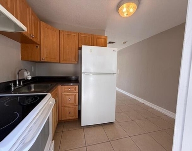 400 Metcalf Court - Photo Thumbnail 1